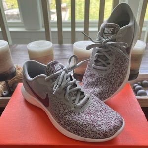 Women’s Nike Flex Contact